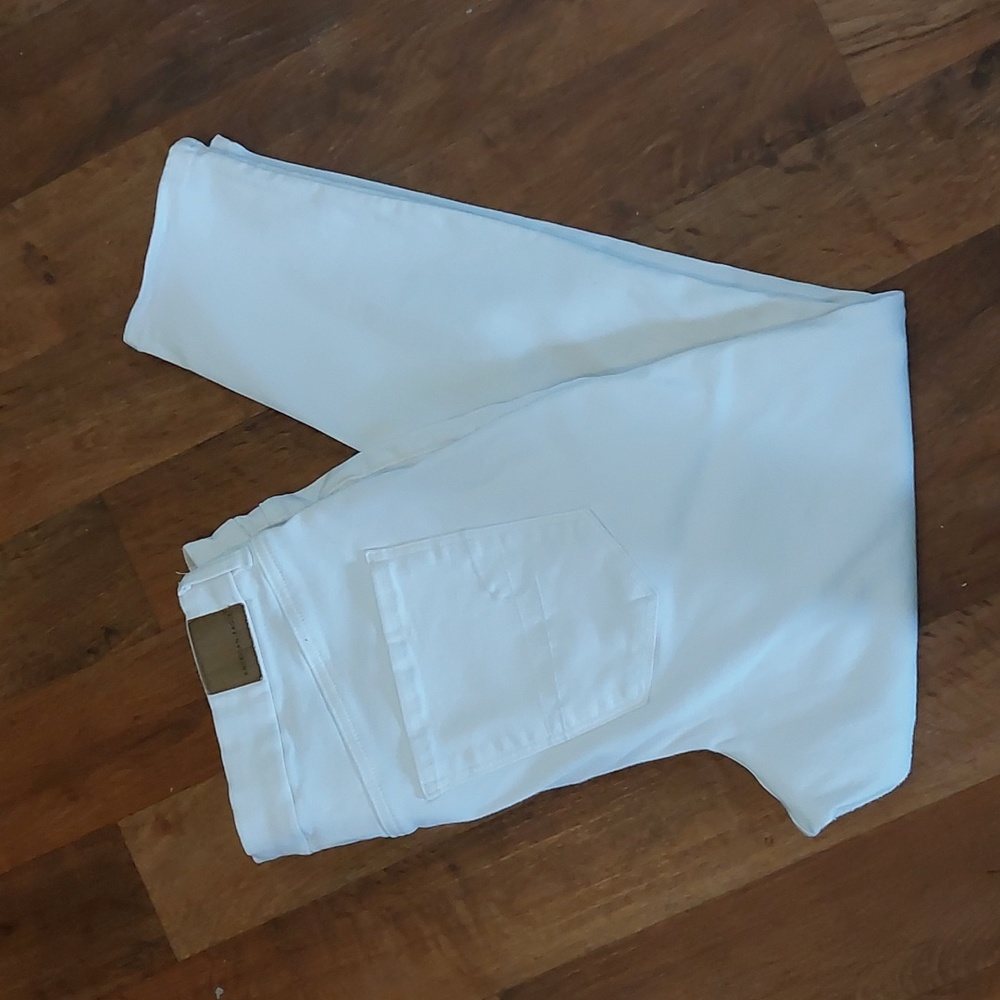 American Eagle White Jeans Sz 16